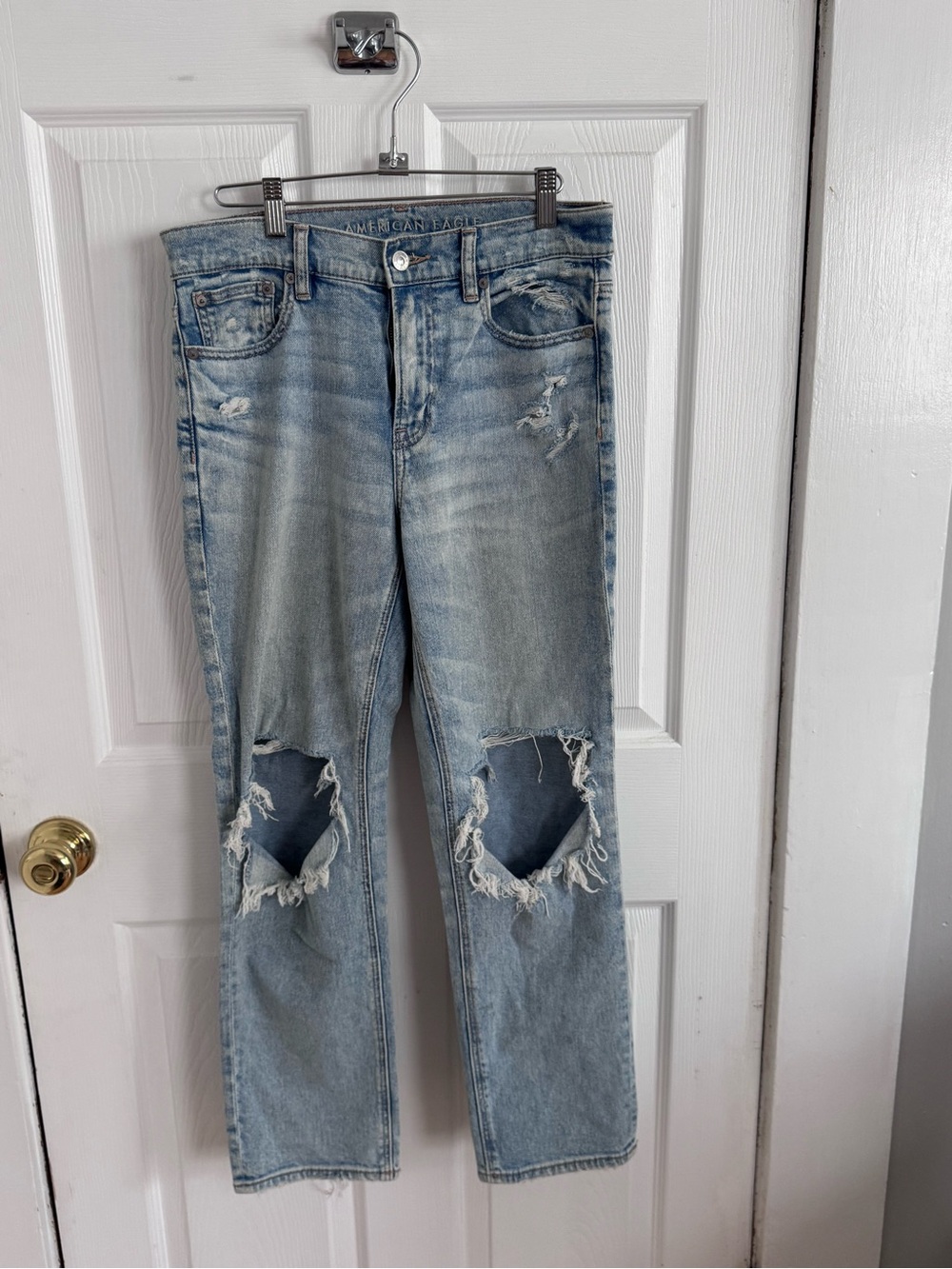 American Eagle Outfitters Light Blue Distressed Straight Leg Jeans